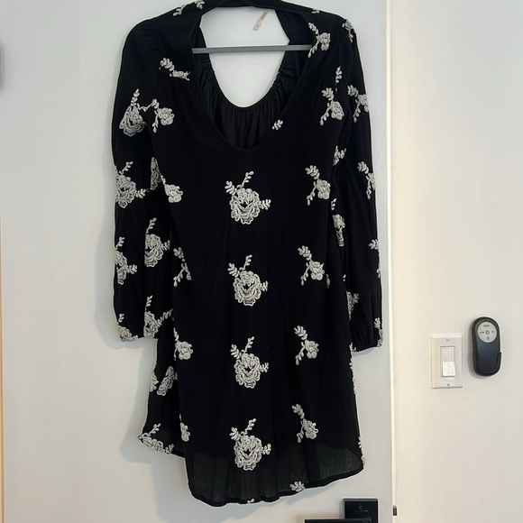 Free People Black and White Floral dress - Picture 3 of 3